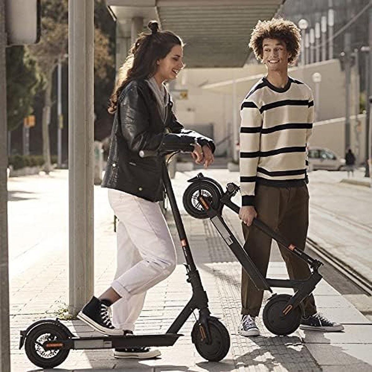 Xiaomi Mi Electric Scooter Essential vue 2